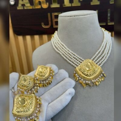 Real Goldlook Premium Pippal Patti Necklace set with Big Tikka