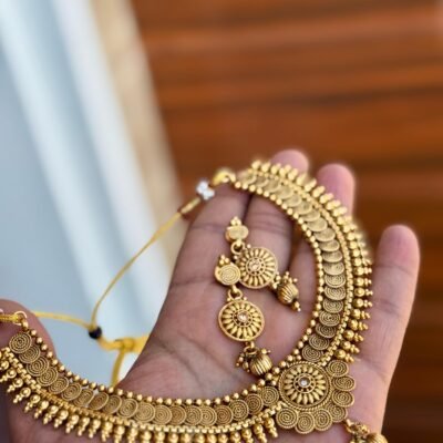 Antique Gold Look Ginni Necklace set
