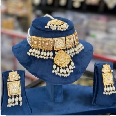 Real Goldlook Designer Choker set Ivory