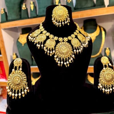 Real Gold Look Most Famous Pippal Patti Necklace set