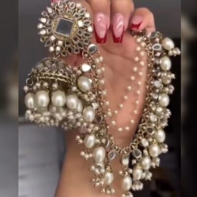 Oversized Kundan Jhumka with Sahare and Tikka