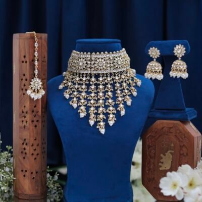Most Famous Kundan Jhaalar set