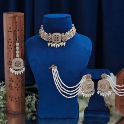 Most Demanded Pakistani Choker with Earings Tikka and Sahare
