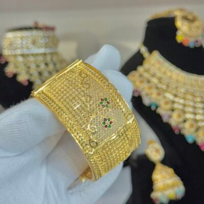 Real Gold Look Single Broad Bangle