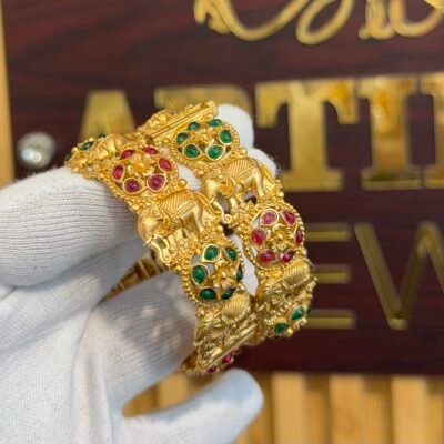 Antique Gold Look Most Famous Ruby Panna Bangles