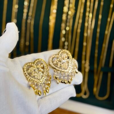 Real Gold Look Pippal Patti Heart Pins Pearl