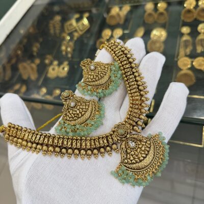 Antique Brass Necklace set Mint