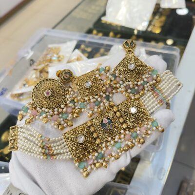 Antique Gold Look Heritage Choker set Mint Pink